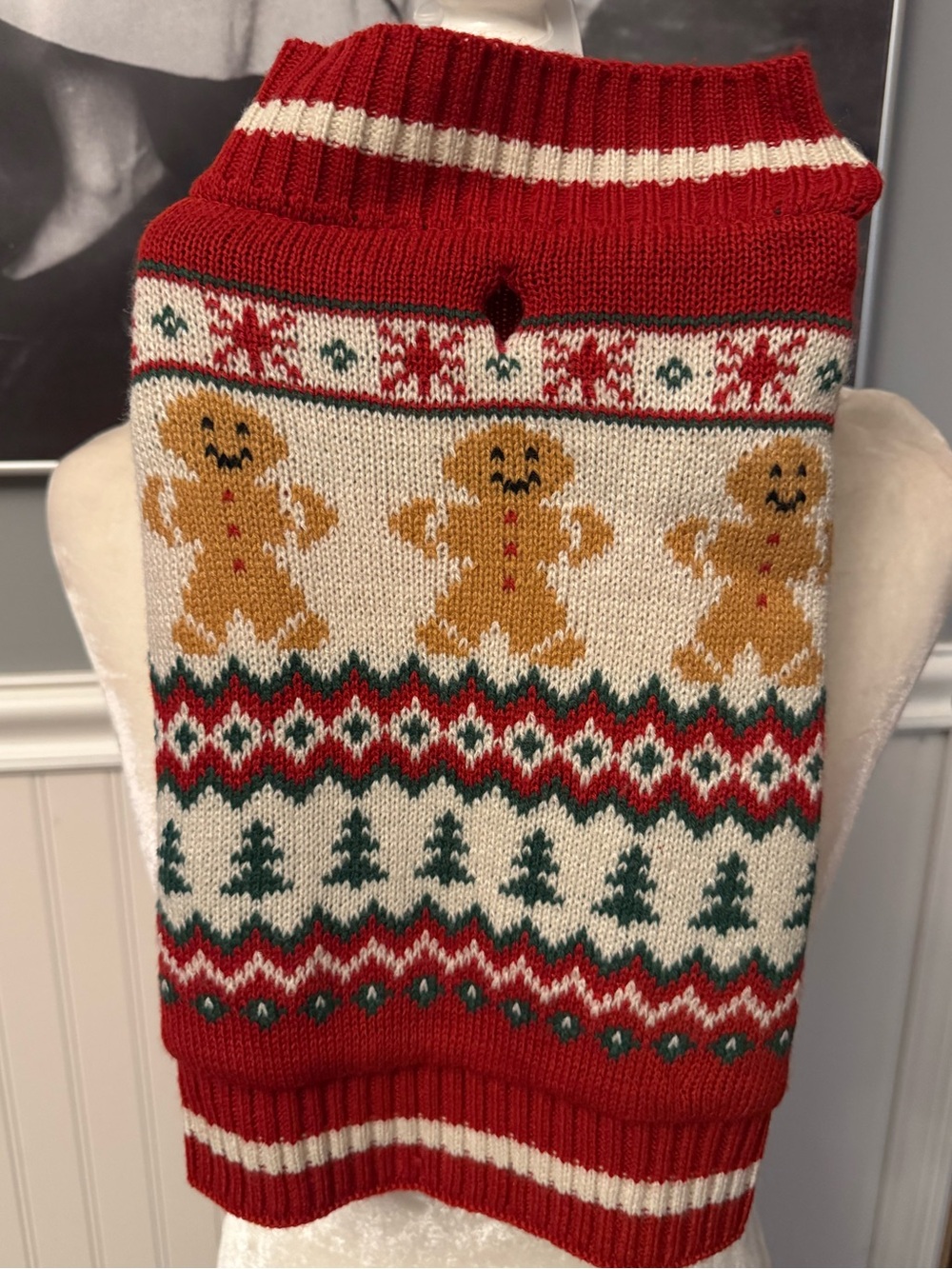 North Paw Holiday Gingerbread Dog Fair Isle Sweater NWT Size Medium